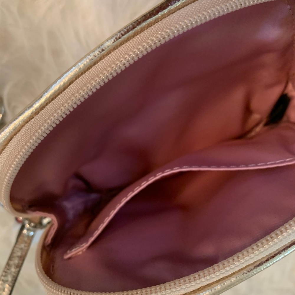 Small Coach Wallet/Purse. - Picture 5 of 8